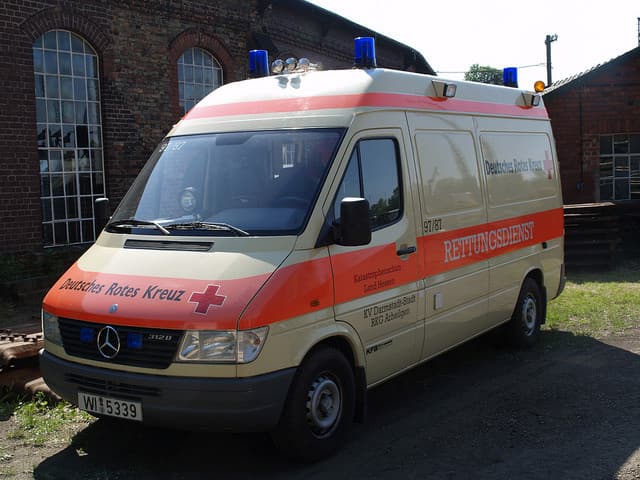 Urgent call for support for Ukraine: Ambulance for the front-line village Trokhizbenka needed