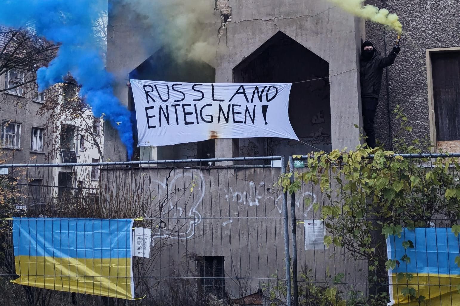 Symbolic squatting in Berlin: Let’s use Russia’s foreign assets to rebuild Ukraine