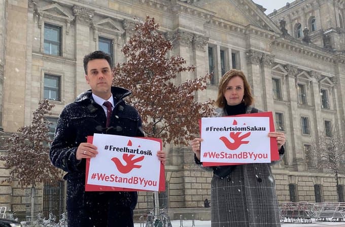 Sentences in the Tsikhanouski’s case: Godparents of political prisoners publish statements