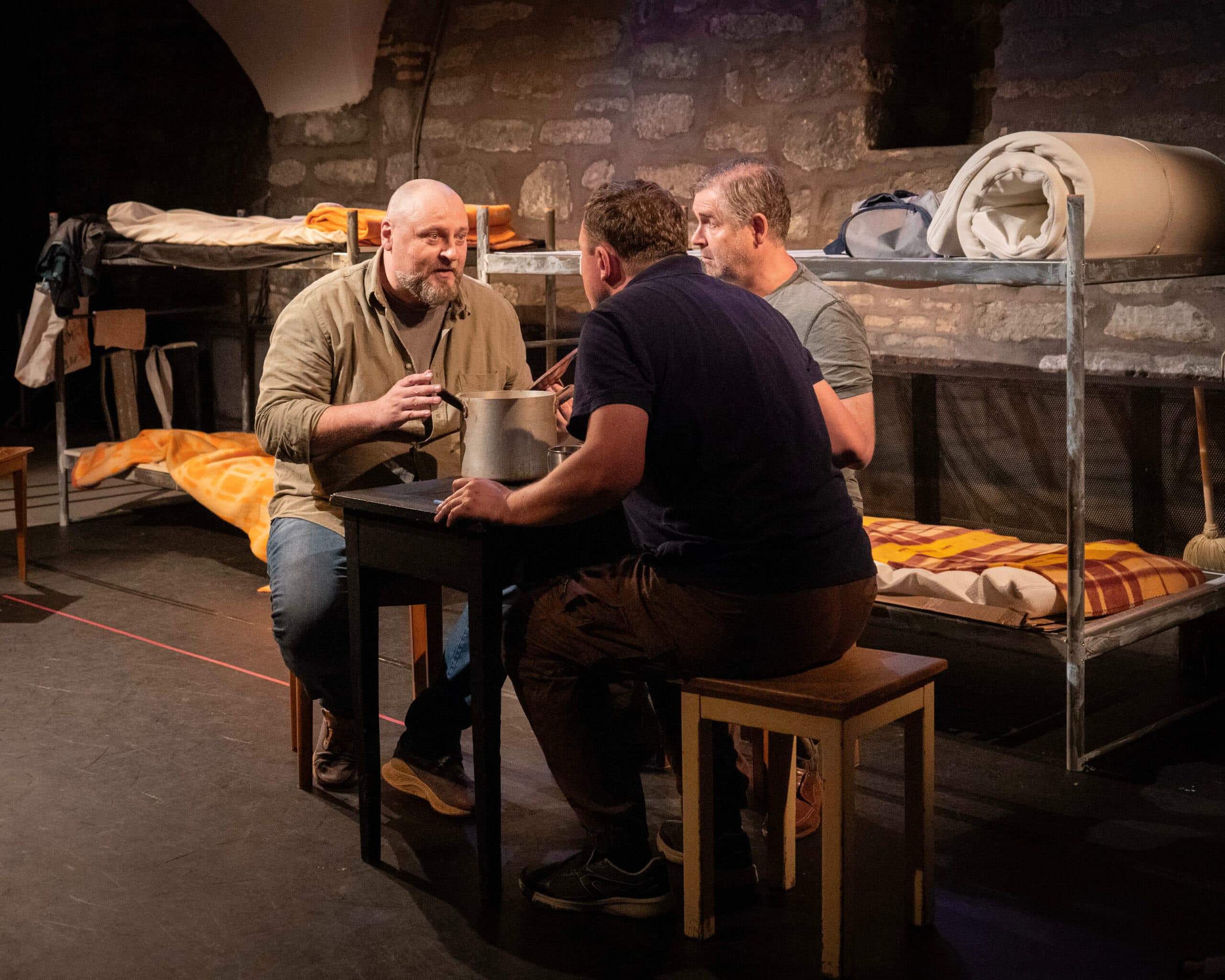 “Willkommen in den Kerkern des Lukaschenko” – Belarusisches Theater in Zürich